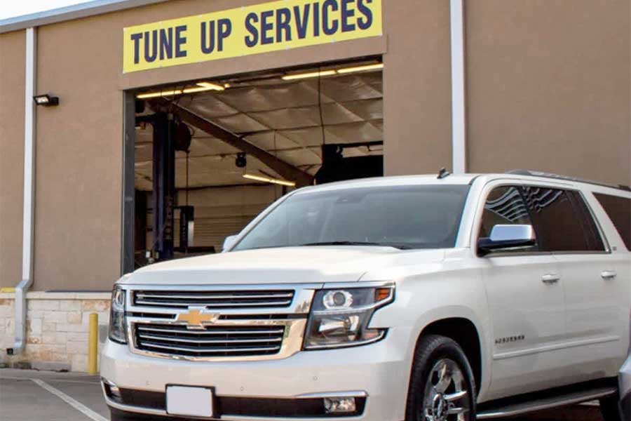 An SUV exiting our San Marcos auto service shop after receiving a tune up.