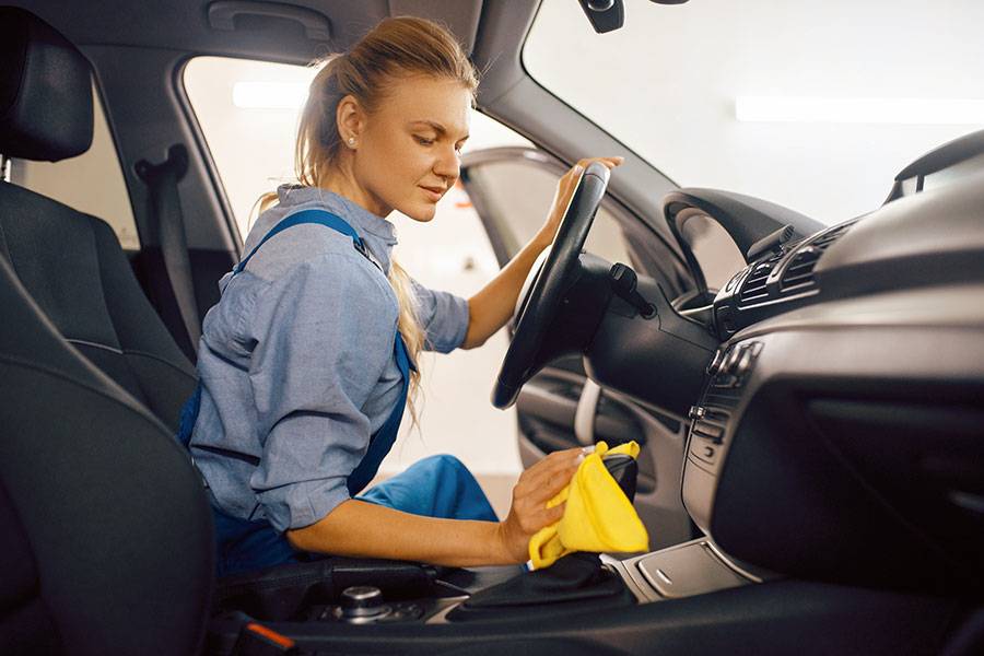 https://reliable-auto.com/wp-content/uploads/2020/11/cleaning-car-interior-1.jpg